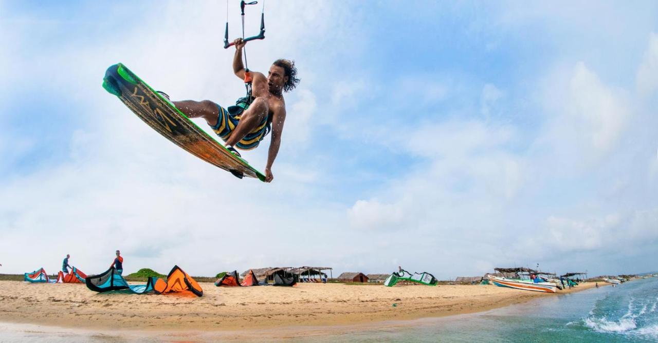 Kitesurfing Lanka Hotel Kalpitiya Eksteriør billede